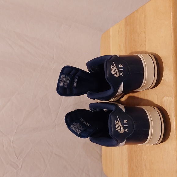 Nike Air Force 1 - Picture 4 of 7